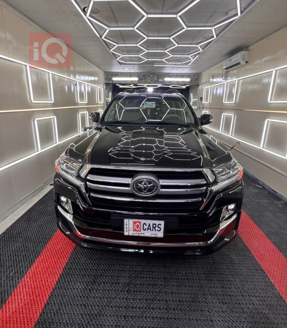 تويوتا لاندكروزر